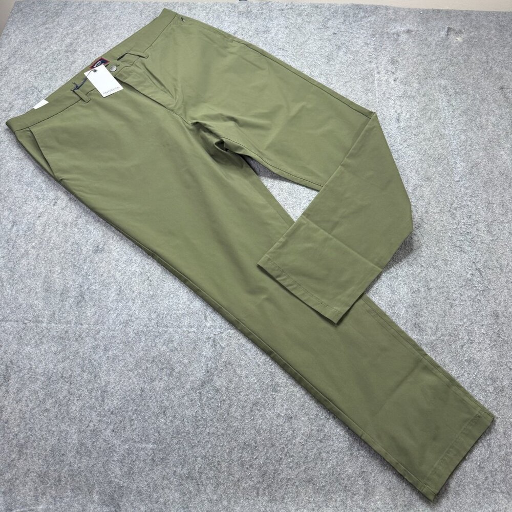 UNTUCKit Traveler Pants Men 40 x 32 Green Slim Fit Performance Tapered